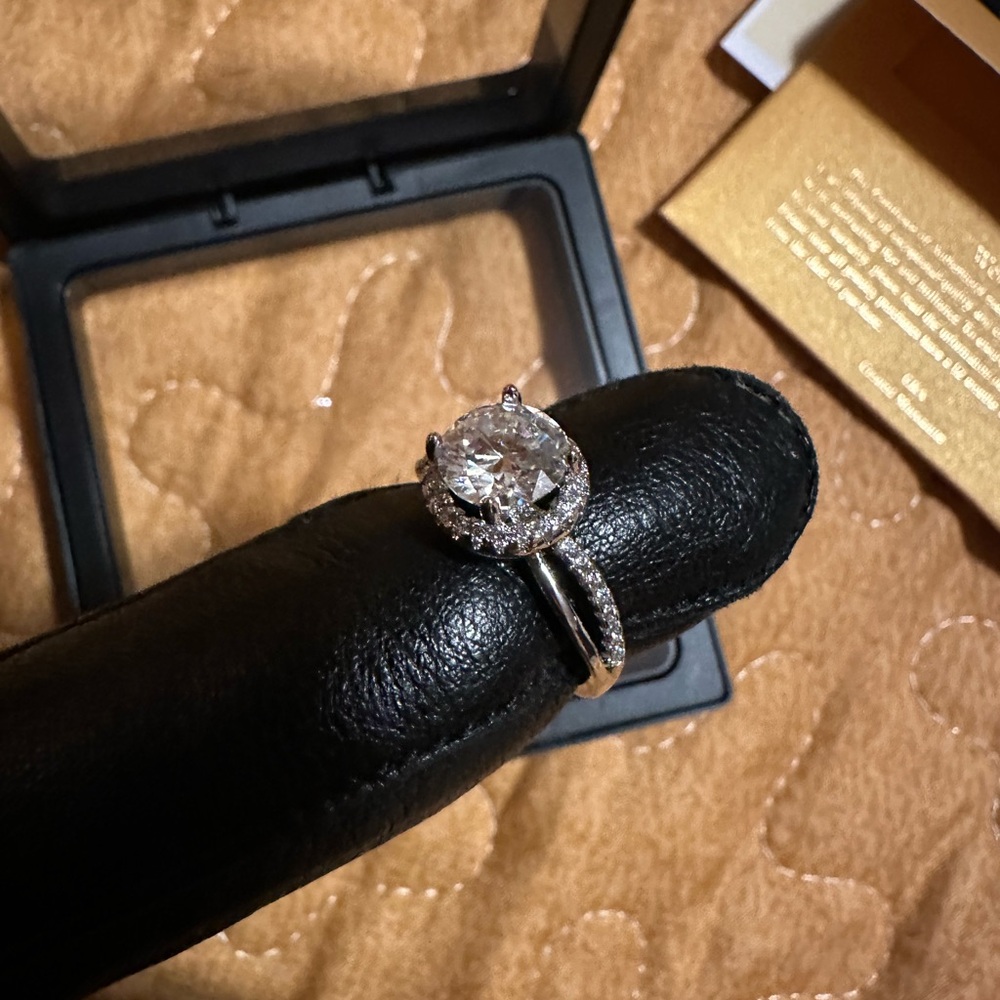 Dazzling Moissanite Halo Ring - Picture 15 of 16